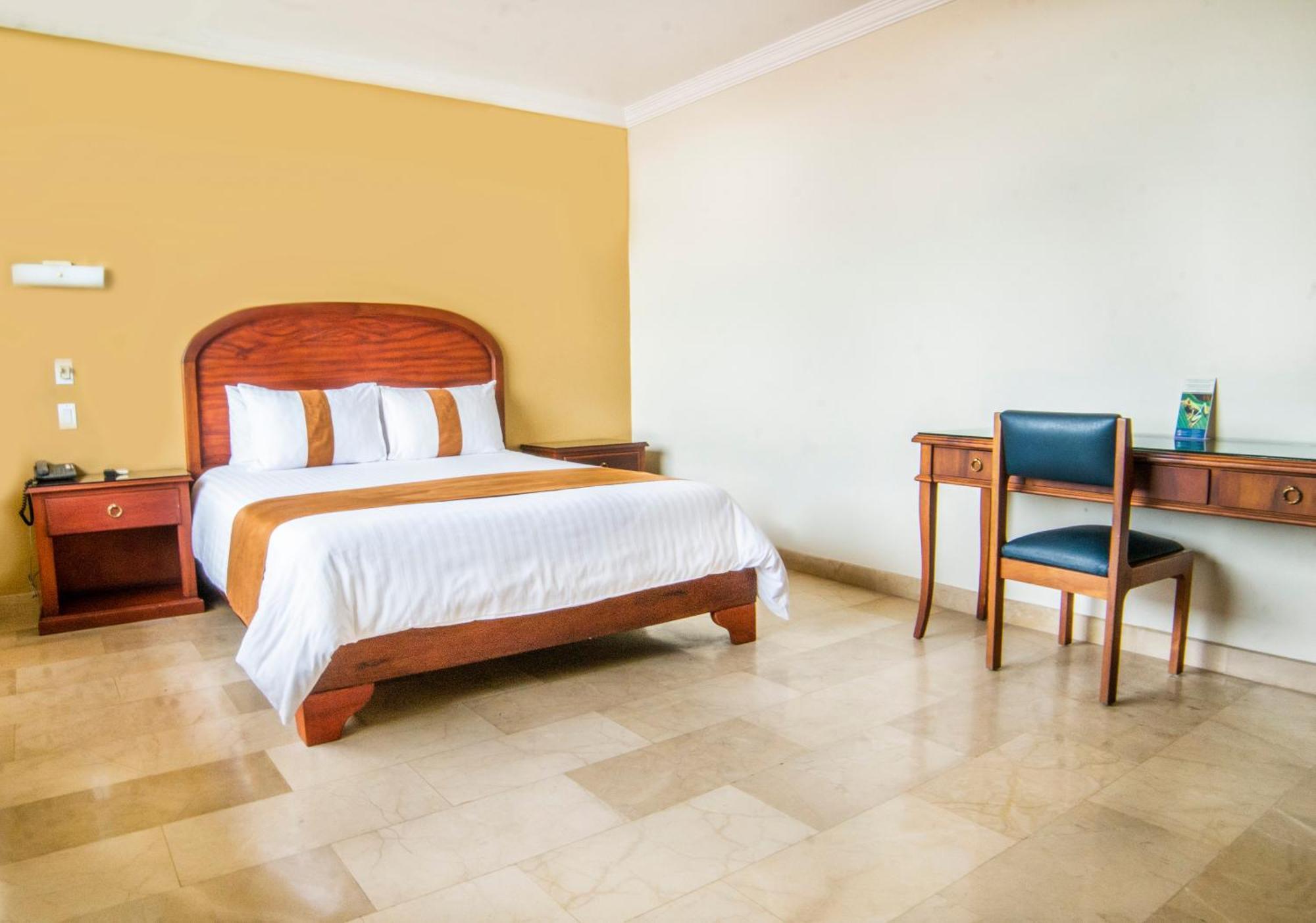 Gran Hotel De Lago - Lago Agrio Nueva Loja Eksteriør bilde