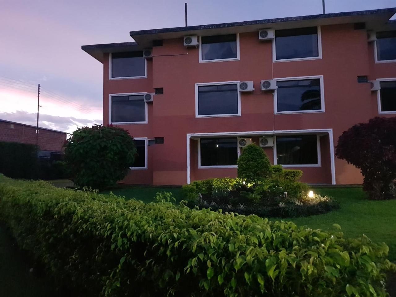 Gran Hotel De Lago - Lago Agrio Nueva Loja Eksteriør bilde