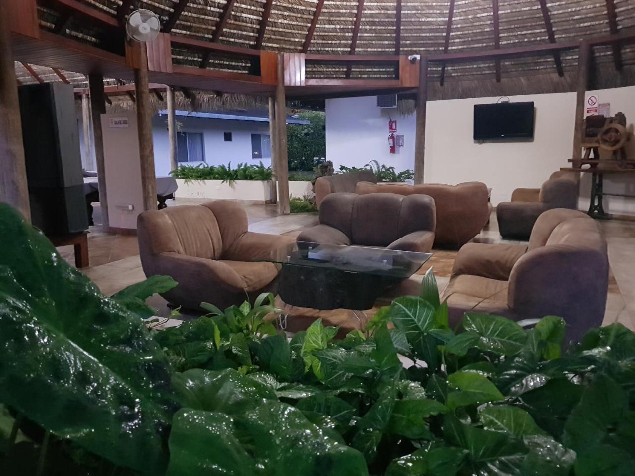 Gran Hotel De Lago - Lago Agrio Nueva Loja Eksteriør bilde