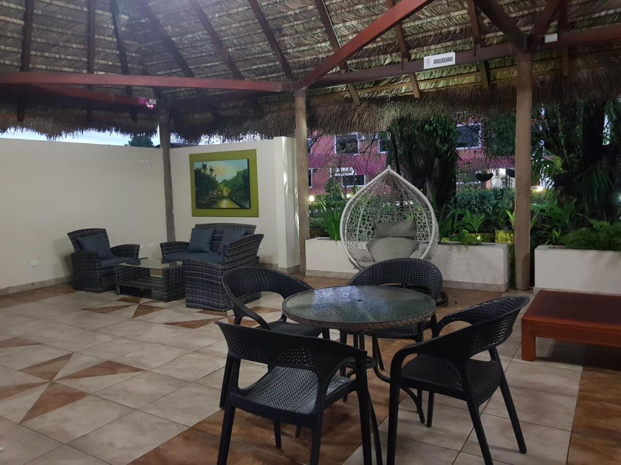 Gran Hotel De Lago - Lago Agrio Nueva Loja Eksteriør bilde